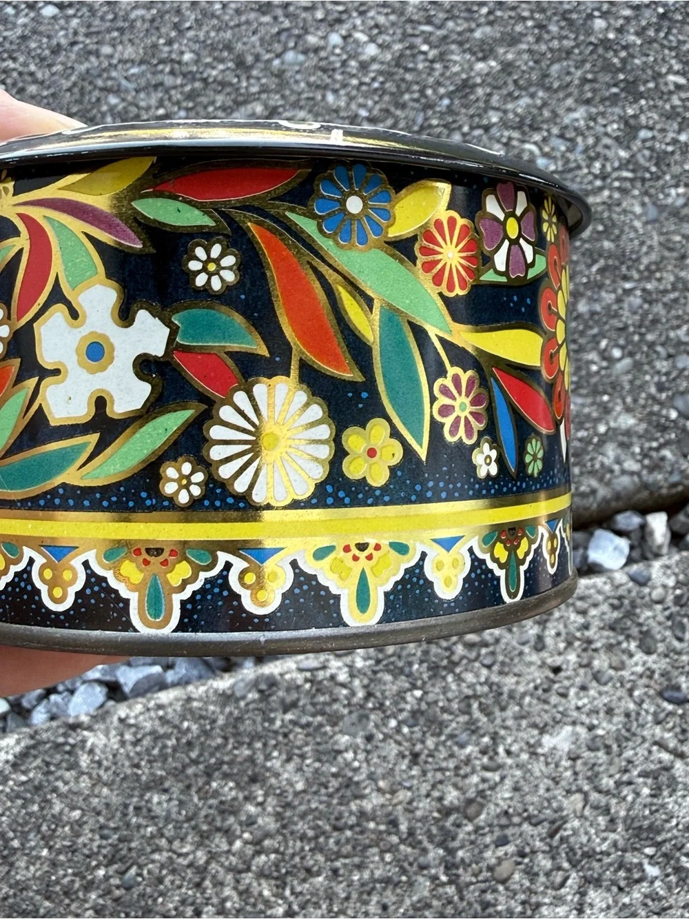 Vintage 70s Daher Floral Series Embossed Biscuit Tin Container Made in England